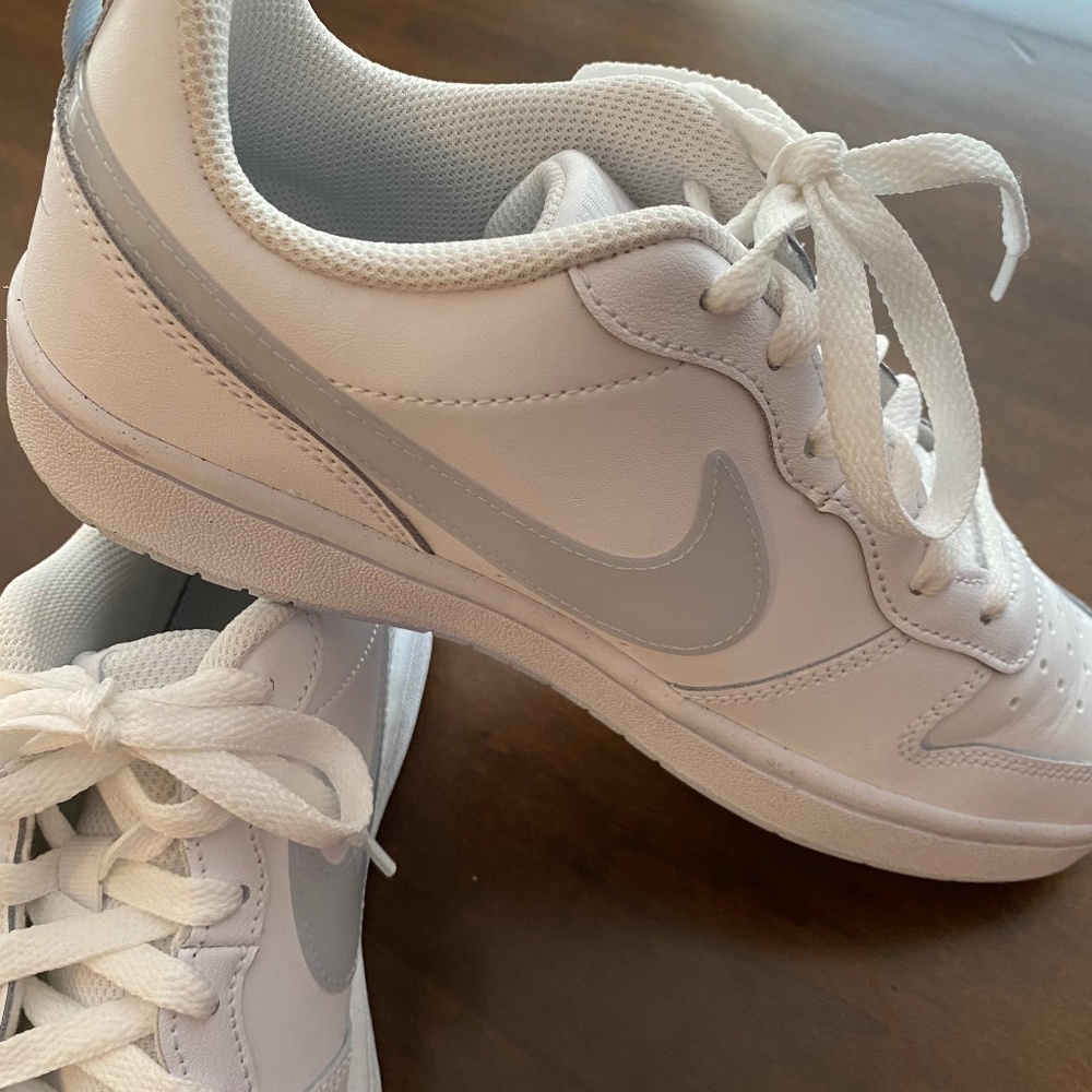 NEW Nike Court Borough Low Big Kid Sz 6.5Y